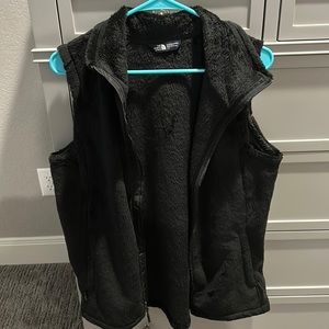 Large north face vest